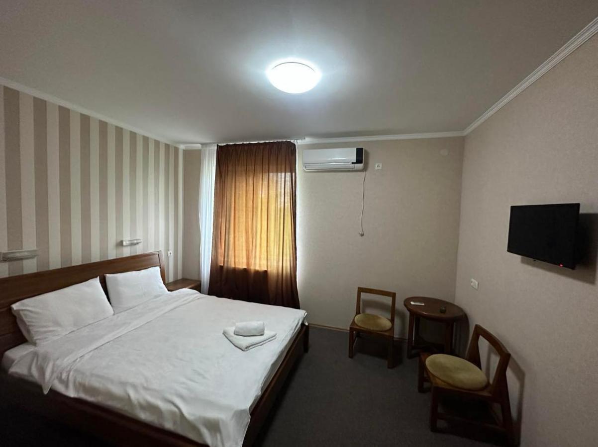 Imeri Park Hotel 쿠타이시 외부 사진